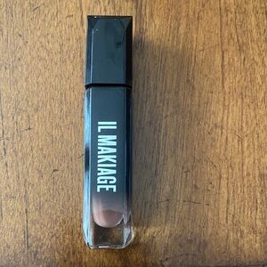 IL MAKIAGE Elegant Brown Lipstick